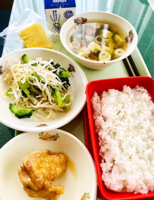 給食