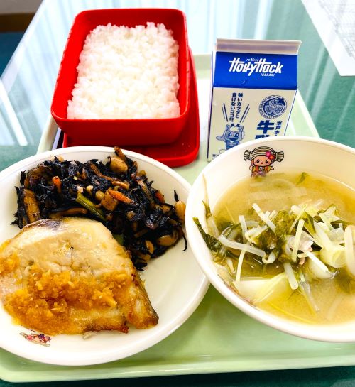 給食