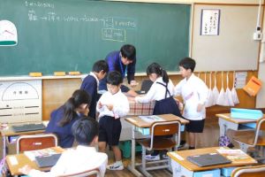 先生とタブレット