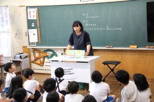 読み聞かせタイム 3年生_1