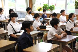 読み聞かせタイム 5年生_2