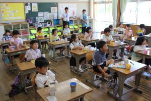 話を聞いている