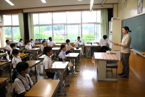 読み聞かせタイム 5年生_4