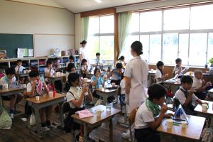 四年皆で歯磨き