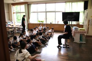 読み聞かせ〈2年生〉_1