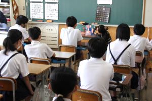 読み聞かせ〈6年生〉_2
