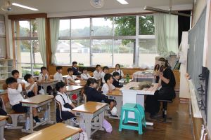 読み聞かせ〈1年生〉_1