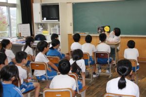 読み聞かせ〈4年生〉_2