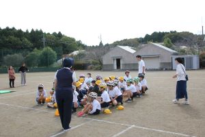 ガヤガヤ