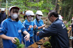 木戸房（きどっぽ）池にて〈5年2組〉_6
