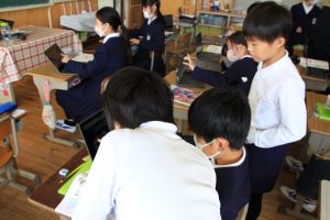 友達と相談