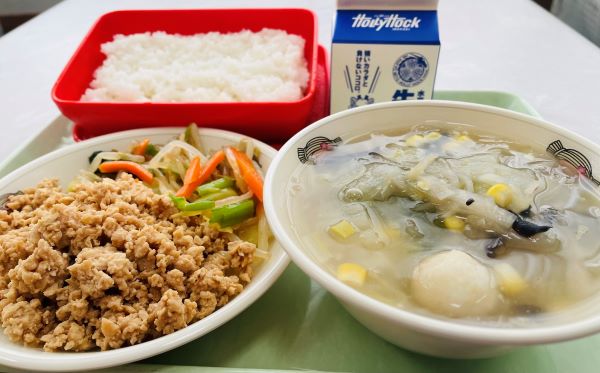 年の始めの今日の給食