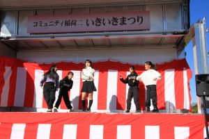 いきいき祭りで踊る6
