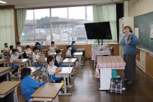 読み聞かせ2年1