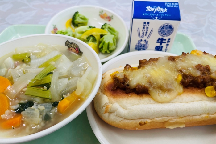 カレーコッペ