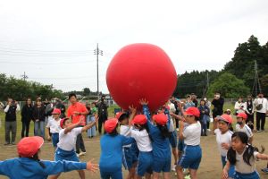 転がせ稲荷の子紅組