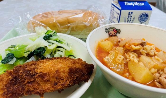 フィッシュサンド、ミネストローネ。