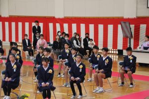 見守る在校生