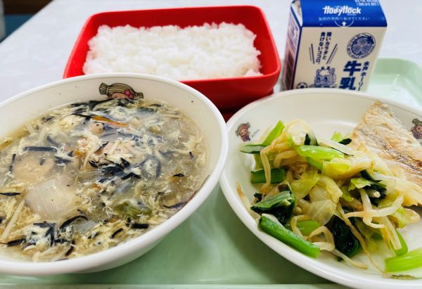 給食