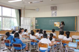 朝の読み聞かせタイム_5
