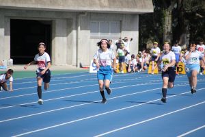 100m走3