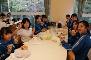 昼食中5