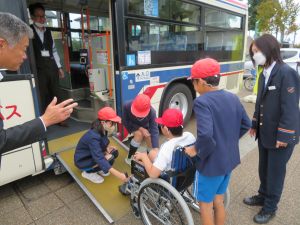 車いすでのバス乗車体験_3