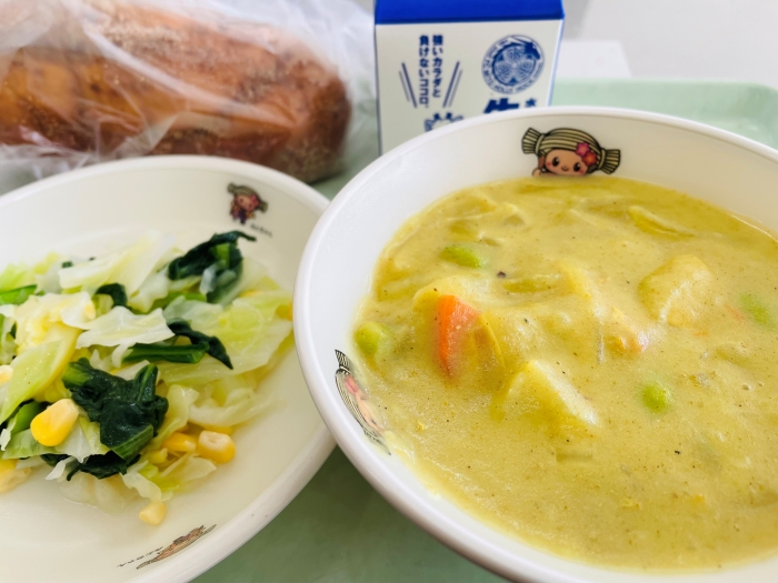 給食