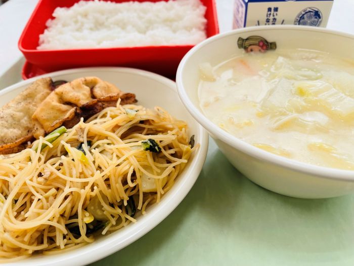 今日の給食 今日の給食