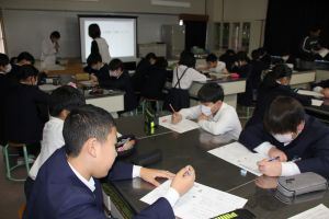 それぞれで考えよう それぞれで考えよう