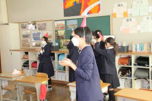 英語の曲に合わせて踊ろう_3 英語の曲に合わせて踊ろう_3