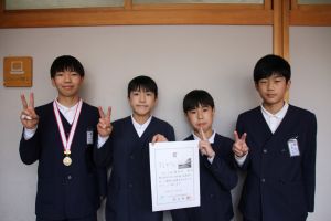 被表彰者と賞状_2 被表彰者と賞状_2