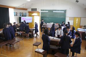 4年音楽お琴演奏5