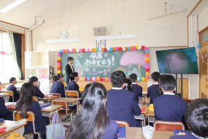 教室にて皆と