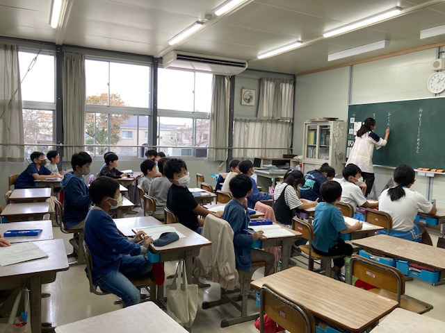 登校班秀治 登校班秀治