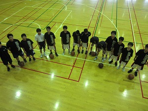 男子バスケ部試合前
