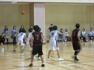 女子バスケ