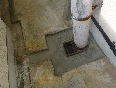 昇降口庇雨漏り補修工事