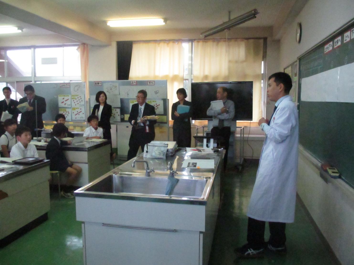 岩上教諭 岩上教諭