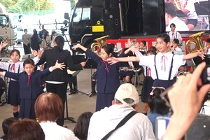1005(19)