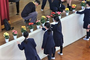 0407(16) 0407(16)