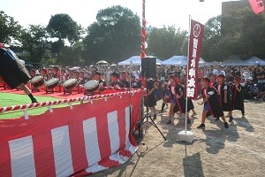 0823(16) 0823(16)