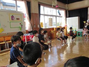 お話し聞いています お話し聞いています