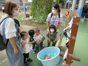小さい子にも 小さい子にも