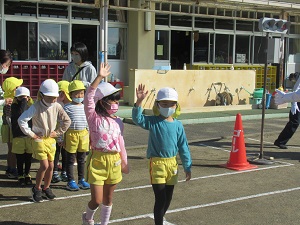 つき組渡ります つき組渡ります