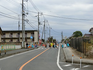 歩いていく 歩いていく