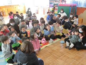 にらめっこ にらめっこ