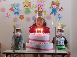 誕生会 (13) 誕生会 (13)