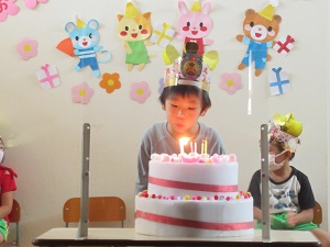 誕生会 (14) 誕生会 (14)