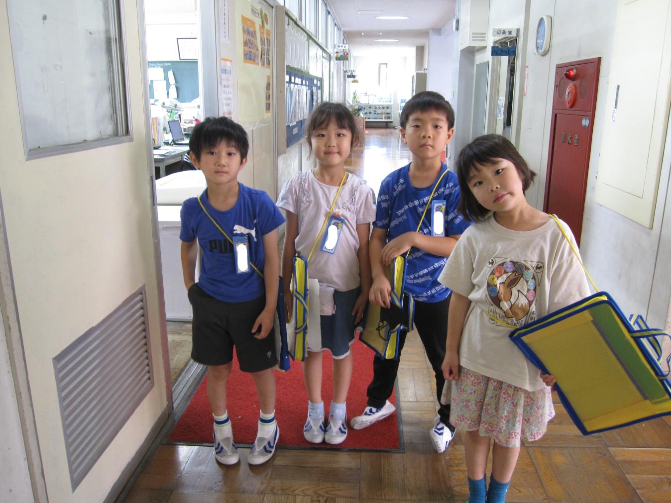 学校探検2 学校探検2